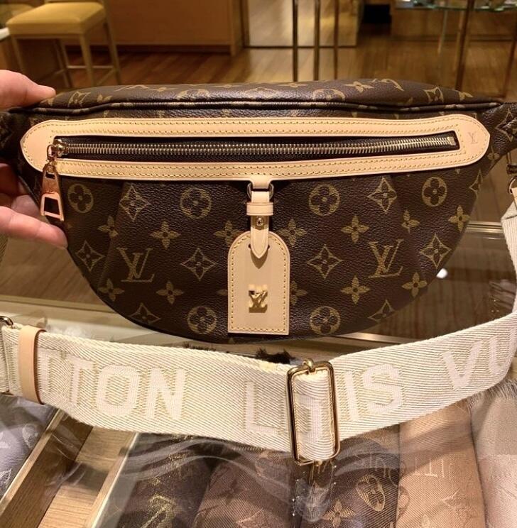 【お洒落で機能的】★LOUIS VUITTON★ショルダーバック